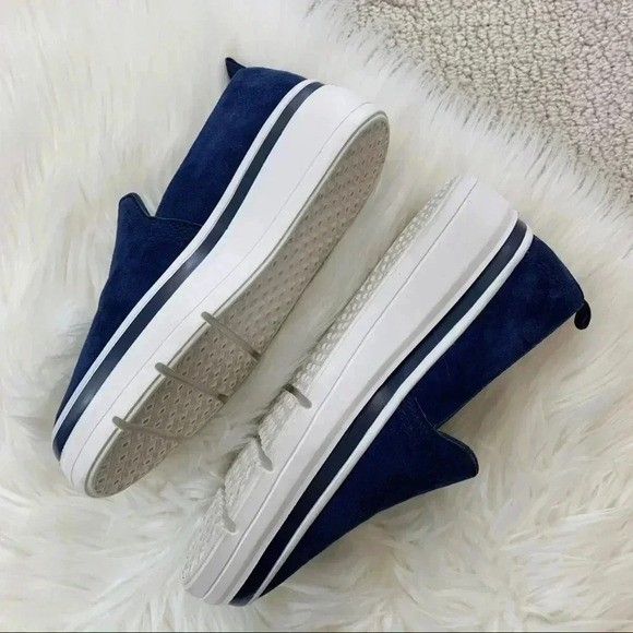 Bill Blass Sutton Suede Chunky Sneakers - Picture 7 of 10